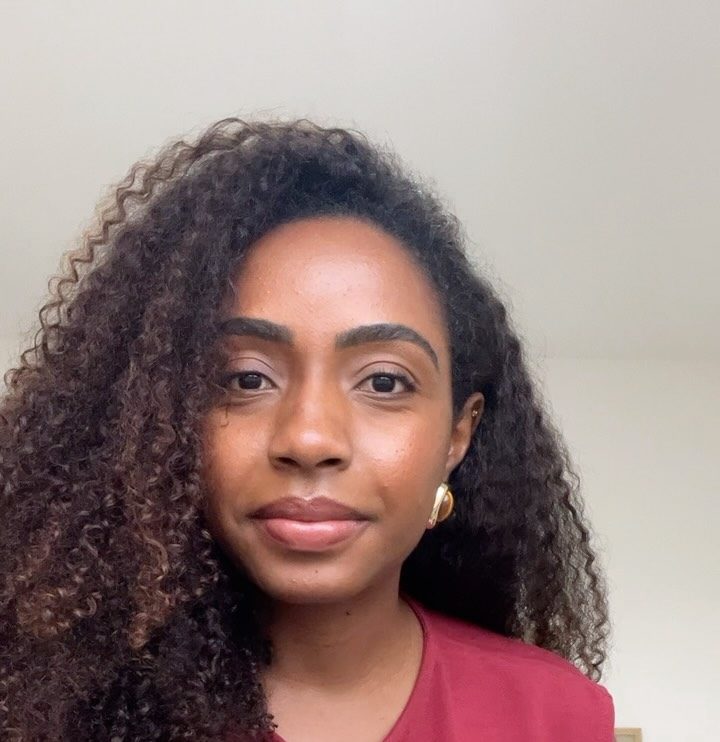 Deiziane Camilo, advogada em Muriaé